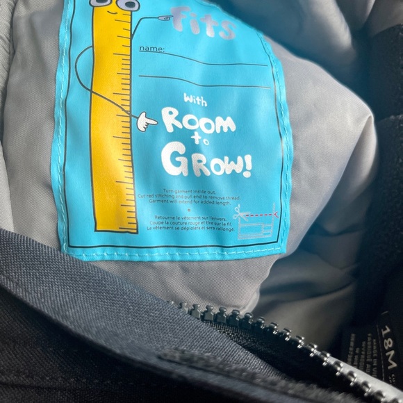 18 months Burton snowsuit - Picture 7 of 10